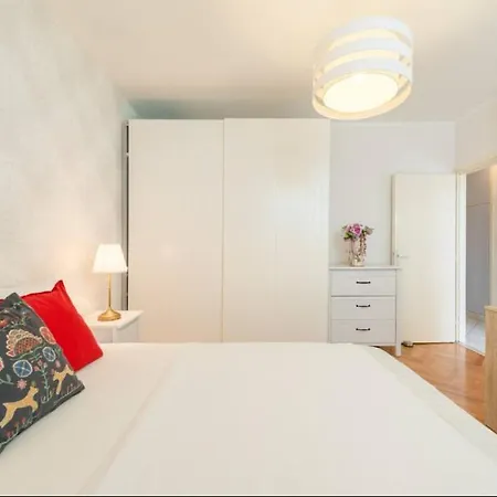 Asti Apartment *